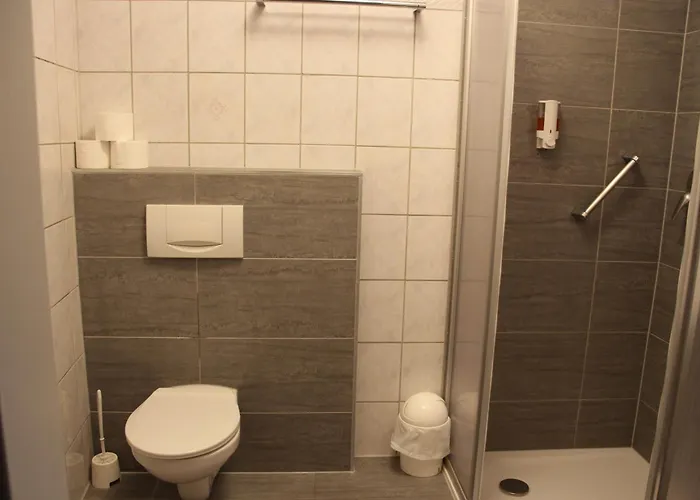 Heimgartl Oda ve Kahvaltı 3*